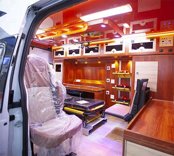 塔城车辆内部展示