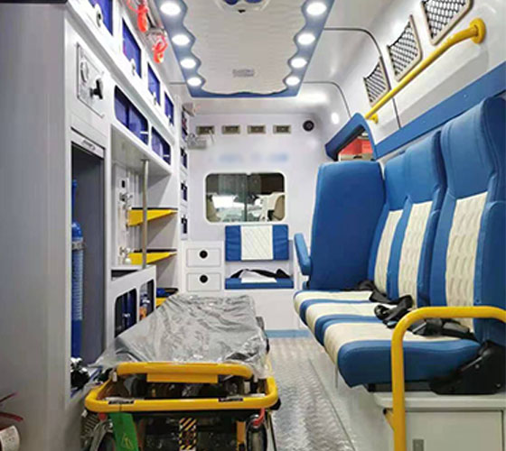 塔城车辆内部展示