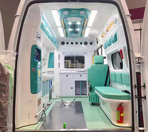 塔城车辆内部展示